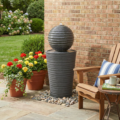  Fontaine d'extérieur 31,5 pouces à colonnes rayées de 31,5 pouces de haut avec lumières DEL, sculpture d'art moderne en béton et pièce d'eau, gris