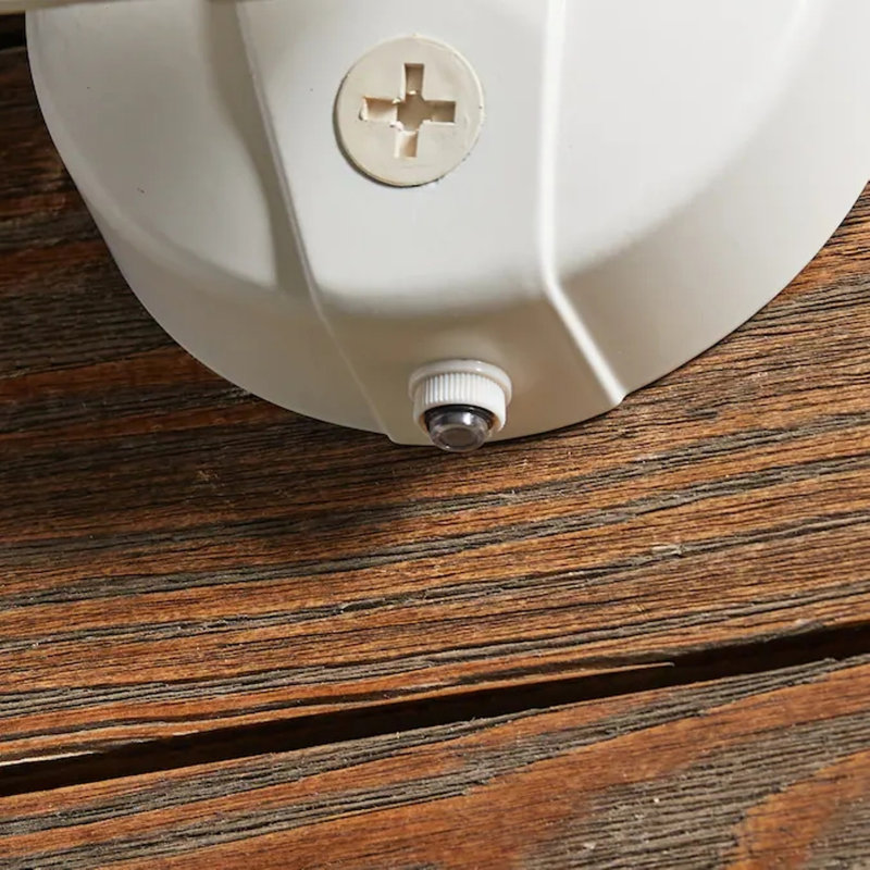 32W LED Dusk to Dawn Floodlight