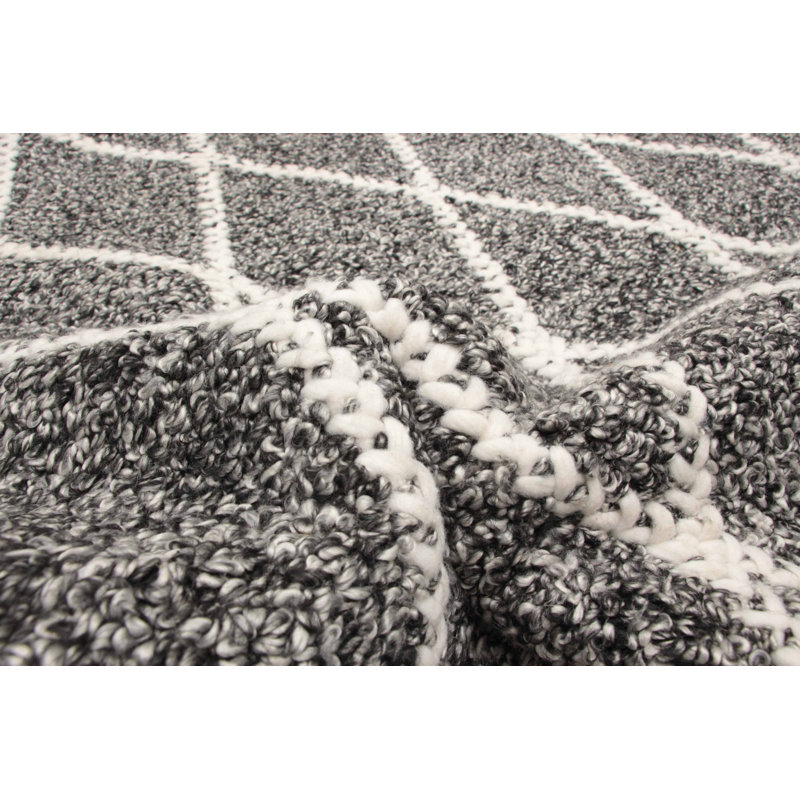 Sienna Black Rug 4'11" x 8'8"