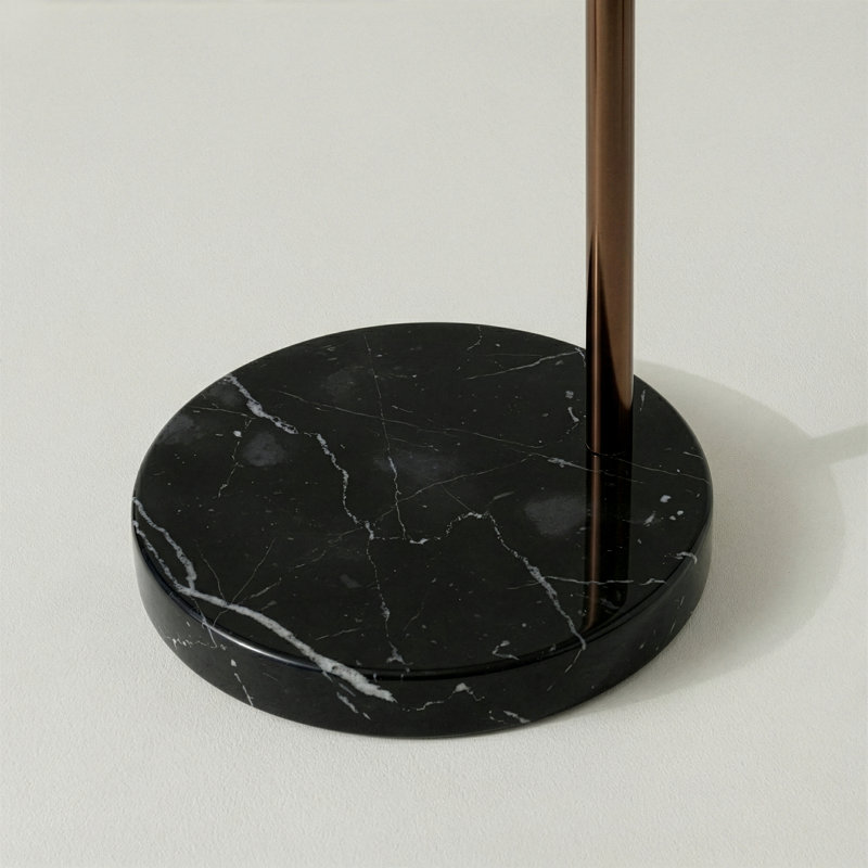 Bronze Olivia 75 po Lampe sur pied arquée moderne et industrielle avec base en marbre noir, Bronze, Marbre noir