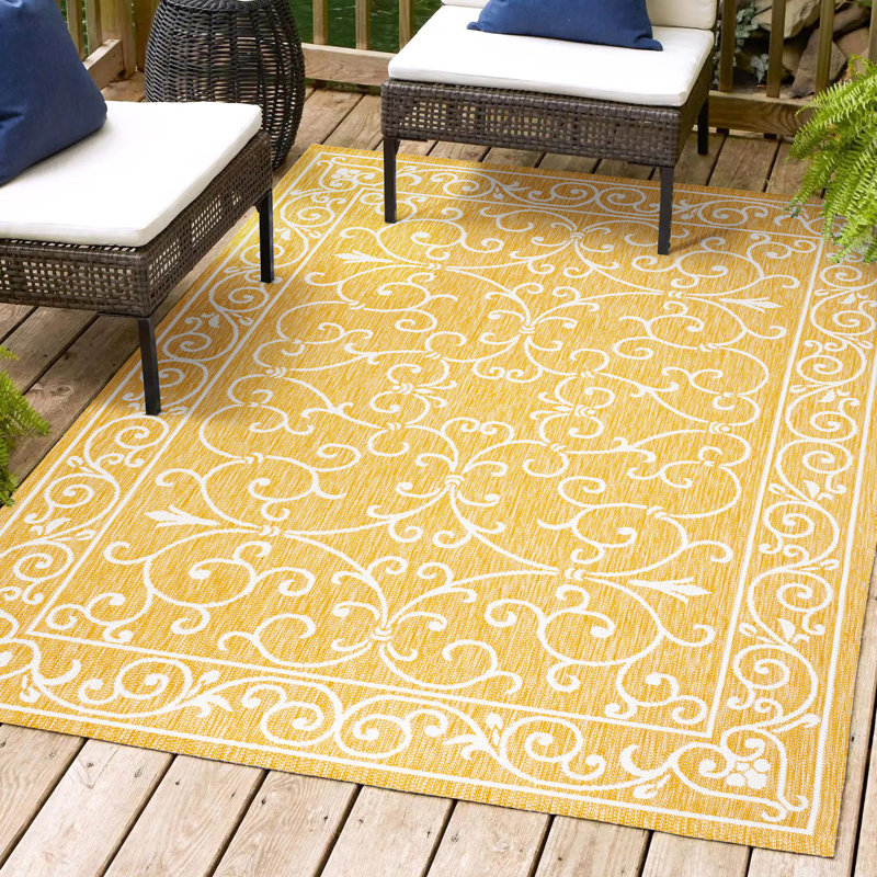 Tapis d'intérieur / extérieur jaune tissé texturé Debbe, Rectangle 9 pi x 12 pi