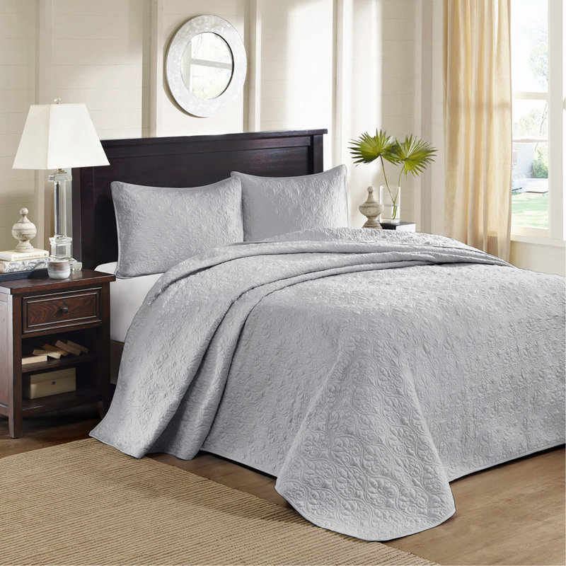 Reversible Quilt Set With Antimicrobial Treatment For Year-Round Comfort And Durability For Twin XL Beds, Gray