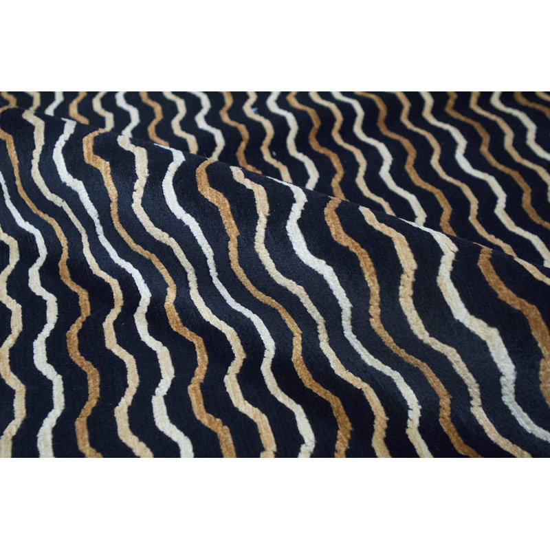 Tapis noir de haute qualité noué à la main