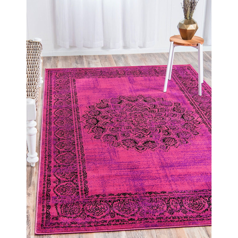 Tapis à motif oriental magenta Majestic, Rectangle 8 p x 11 pi 6 po