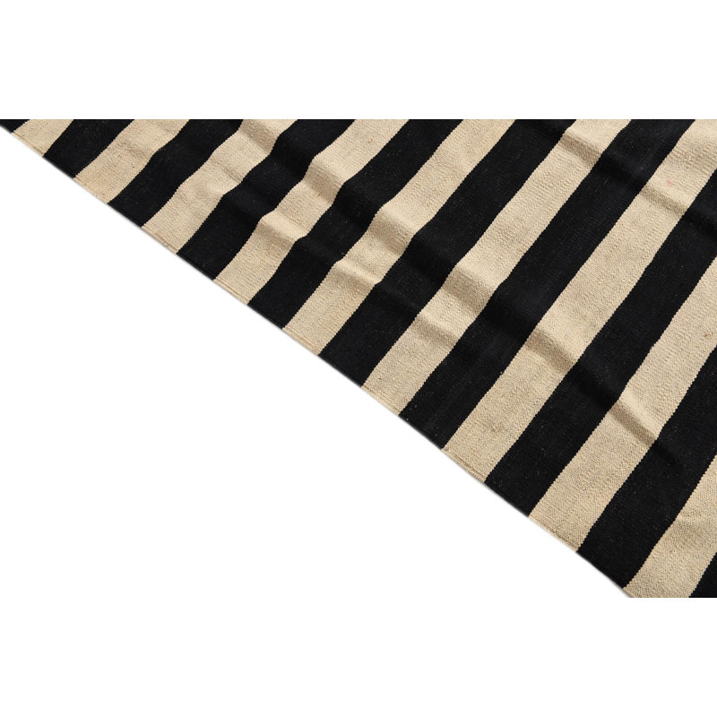 Tapis noir et blanc Pegues