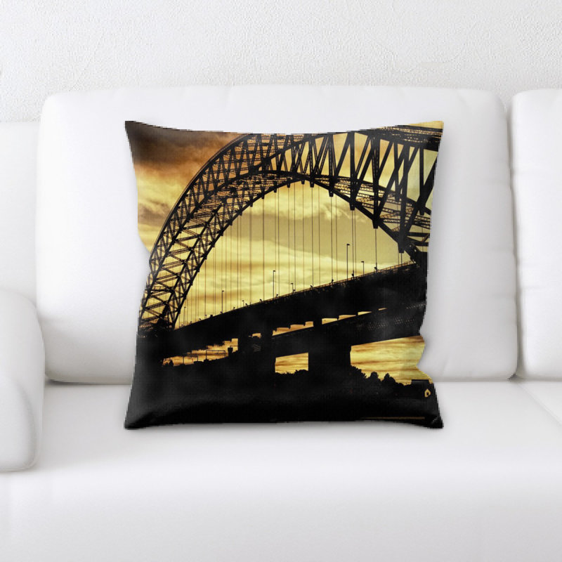 Coussin jubilee bridge
