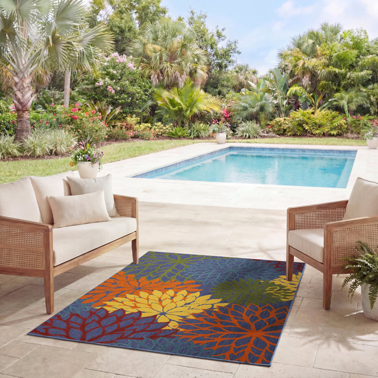 Manorma Floral Indoor/Outdoor Area Rug