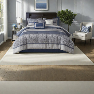 Luxurious Navy Jacquard Bedding Sets, Polyester Comforter, Transitional Style For Home