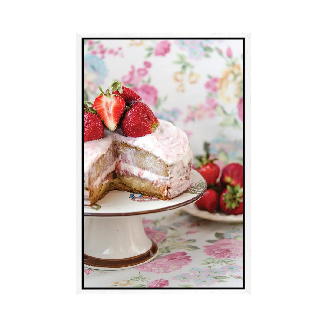 Kuchen mit Sahne und Erdbeeren von Eva_daren - Galerie-umwickelte Leinwand Giclée