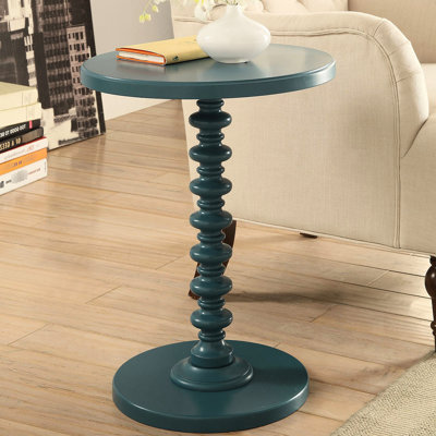 Table d'appoint ronde en bois de couleur sarcelle, piédestal simple, élégance traditionnelle, espace de vie principal, espaces restreints, surface pour boissons, finition esthétique du bois, espace de vie, économie d'espace, tenue