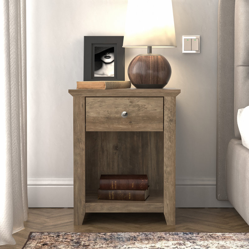 Tevrat 23" 1 Drawer Nightstand, Brown