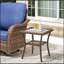 Table d'appoint d'extérieur durable en rotin toutes saisons avec plateau en verre trempé et rangement, parfaite pour la terrasse et le balcon