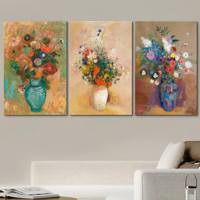 3 pièces dans des vases