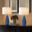 Lampe de table 24,75 "en céramique moderne, lampe de chevet gaufrée bleue pour salon, chambre à coucher