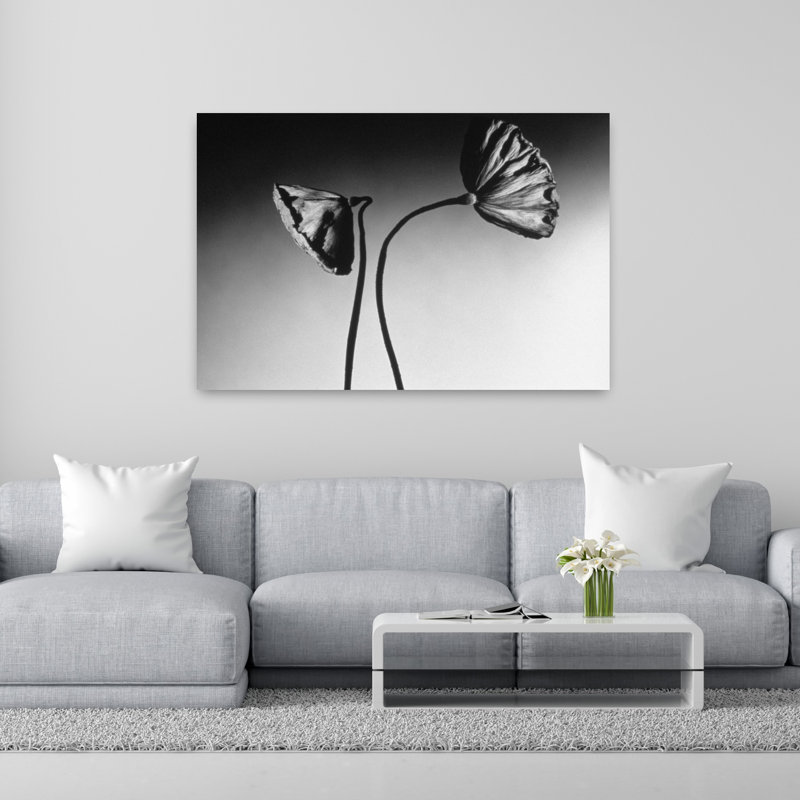 Art mural contemporain noir et blanc de nénuphars sur fond blanc, H 40 po x l 60 po