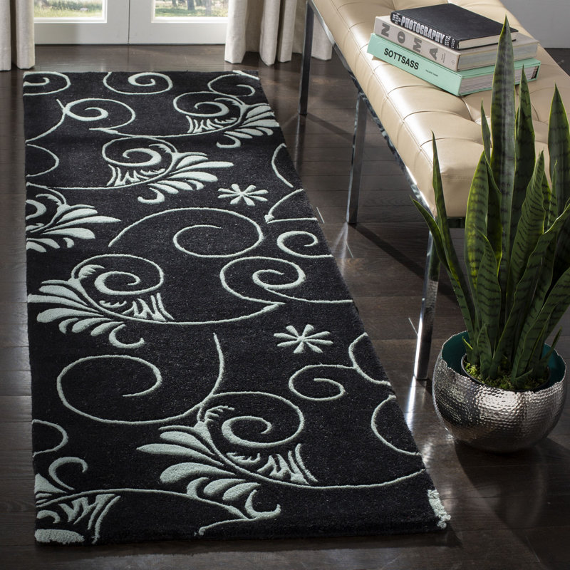 Avayah Soho Hand Tufted Wool Floral Rug, Runner 2'6" x 8'