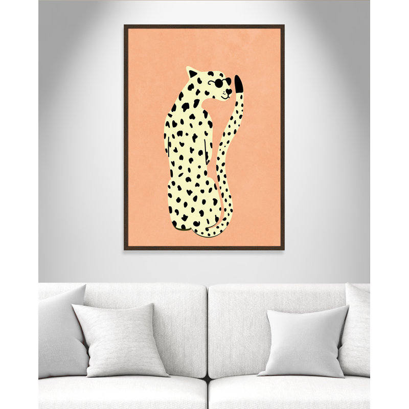 Motif de guépard «Cool» par Oltmanns, Grain de bois noyer, L 29,5 po x H 41,5 po, Framed Print
