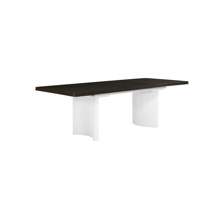 Table de salle à manger ronde de 198 cm (78 po) avec dessus en pierre frittée et piètement sculpté en chêne.