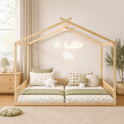 Lit double en forme de maison avec barrières de sécurité, sans porte