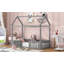 Lit en bois avec clôture et porte-949374471-949374470