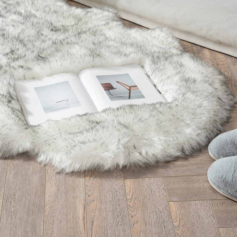 Housse de chaise en velours synthétique blanc / gris Kove, Nouveauté 4 pi x 6 pi