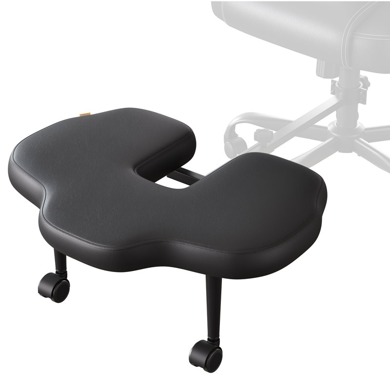 Extendable leg stool