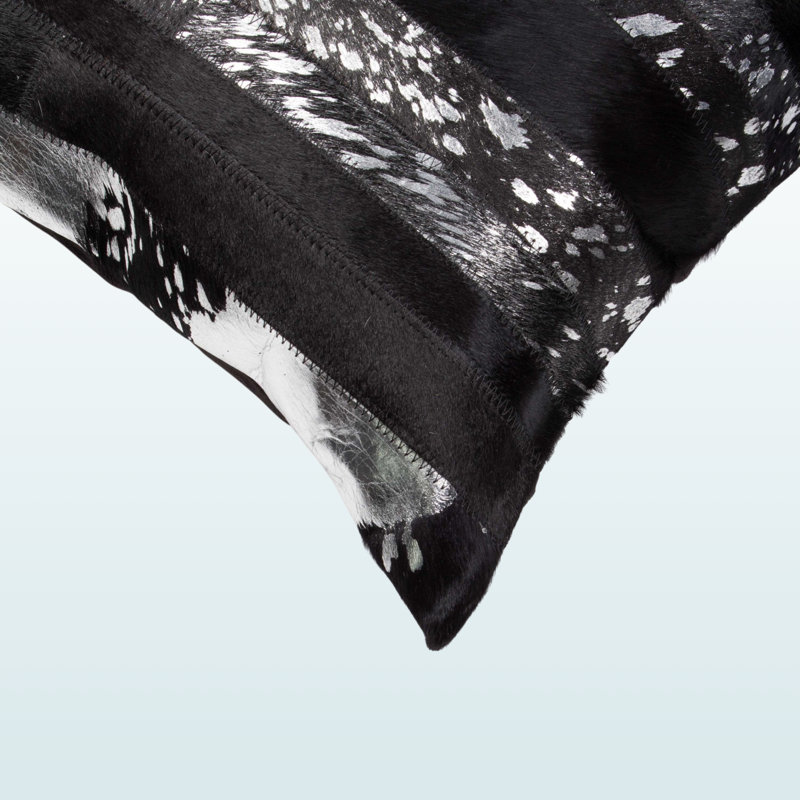 Coussin Kobe à Torino par Trio, Argent / rayures noires, Coton