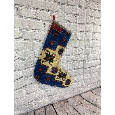 Tapis de Noël cadeau de Noël bas fait à la main 7 po x 17 po # 7149