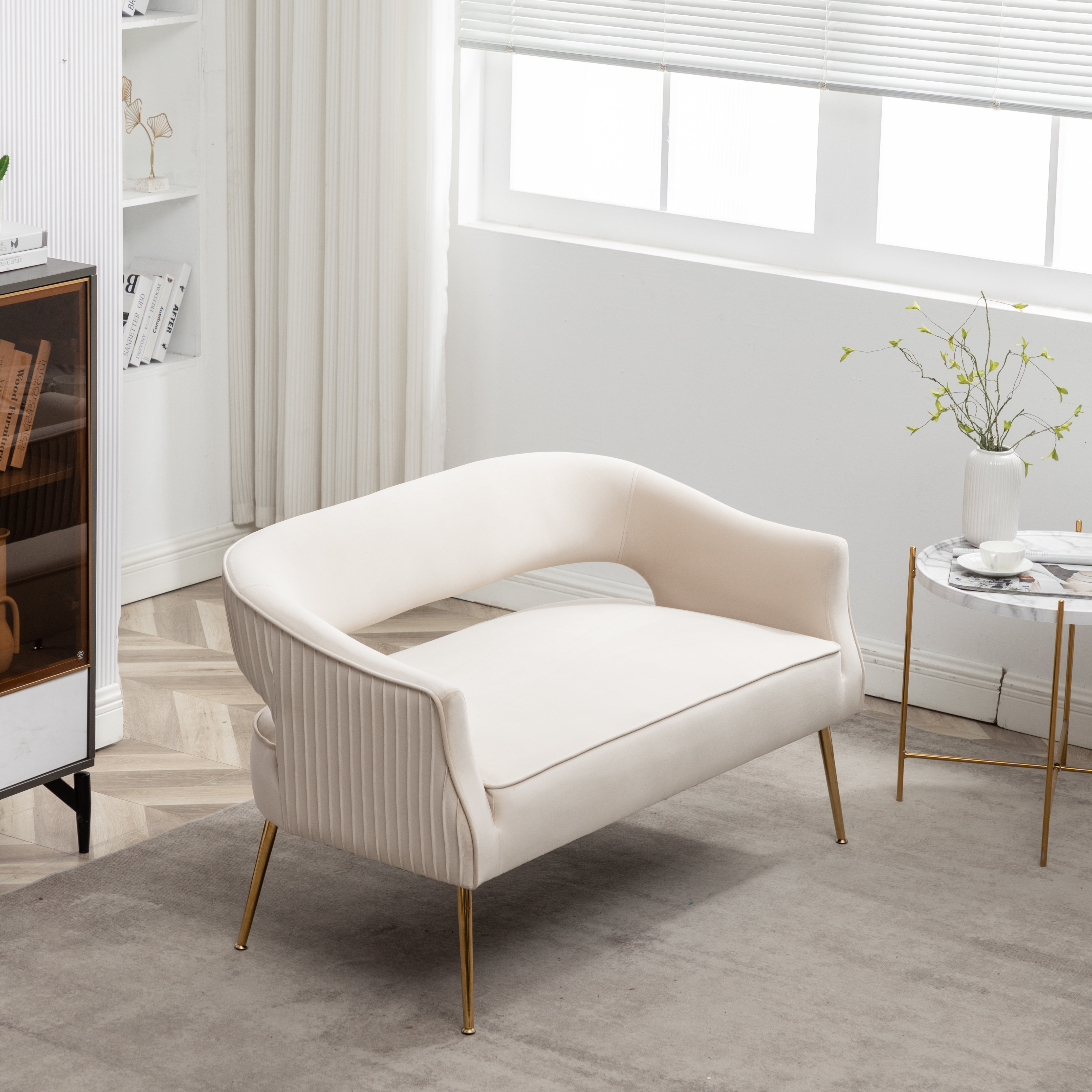 Everly Quinn Causeuse à accoudoirs évasés en velours 51,2 po Chynna et ...