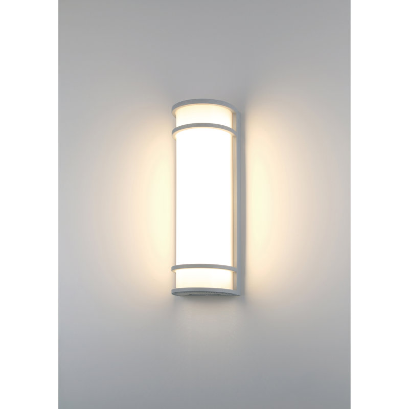 Badina Metal Wall Light, Satin