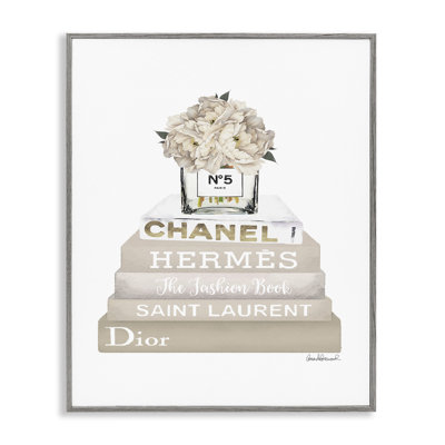 Bibliothèque haute couture avec fleurs brun clair, ferme rustique surdimensionnée, art numérique sur toile par Amanda Greenwood