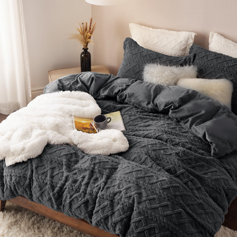 Bedsure Fluffy Faux Fur Duvet Cover, Dark Gray, King Duvet Cover + 2 King Shams