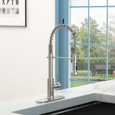 Robinet de cuisine en acier inoxydable de 21 pouces en nickel brossé avec rétractable pour un contrôle pratique du débit d'eau, nickel de style moderne, lavage efficace
