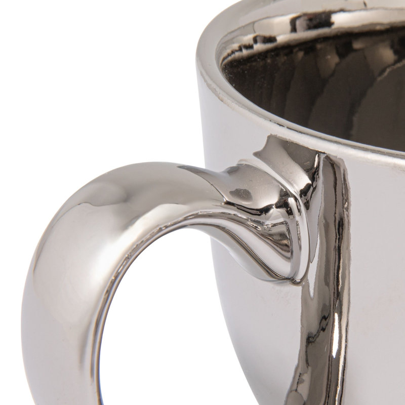 Tasse en grès avec soucoupe à bord sphérique