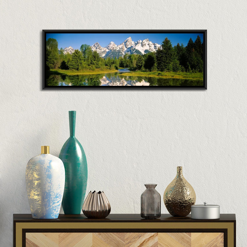 Reproduction de photo sur toile, H 12 po x l 36 po x P 1,5 po, Toile avec cadre noir