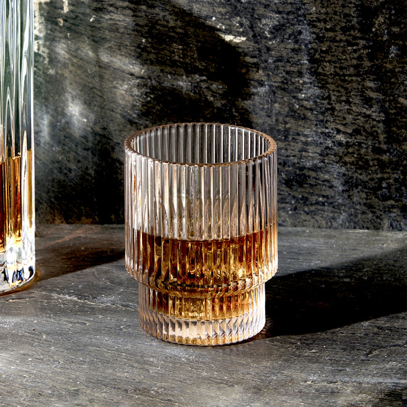 Verres à l'ancienne, cannelés