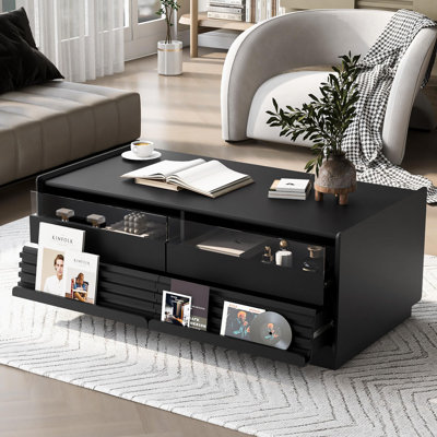 Table basse rectangulaire moderne avec 4 tiroirs et 2 tablettes, table basse en bois trempé de 47,2 po de style cannelé pour le salon