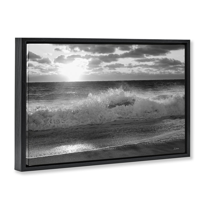 Toile flottante «Crashing Sea Waves» par Lori Deiter, Cadre flottant noir de jais, H 21 po x l 31 po