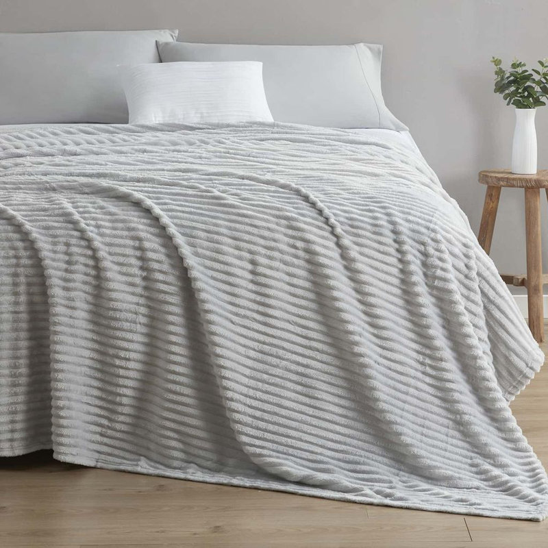 Jeté moelleux et moelleux Nestl, Très grand, Gris argenté