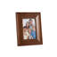 Cadre photo en bois massif, fini bois espresso, à poser ou à accrocher, pour photos 10x15 cm.-1096927626
