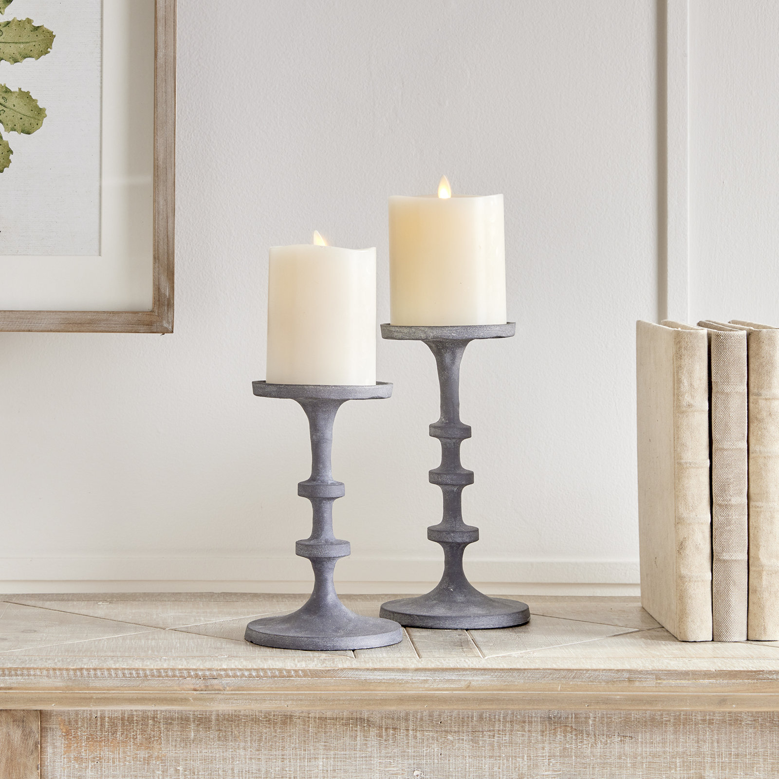 2-Piece Aluminum Candlestick Set, Gray