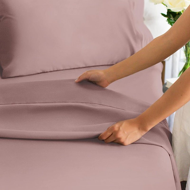 Queen Size Mauve Deep Pocket Microfiber Sheet Set