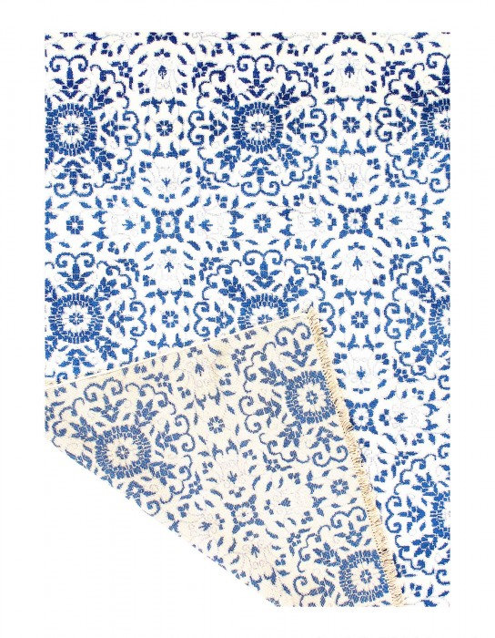 Tapis blanc / bleu rectangulaire unique 5 pi 11 po x 9 pi Henzlee