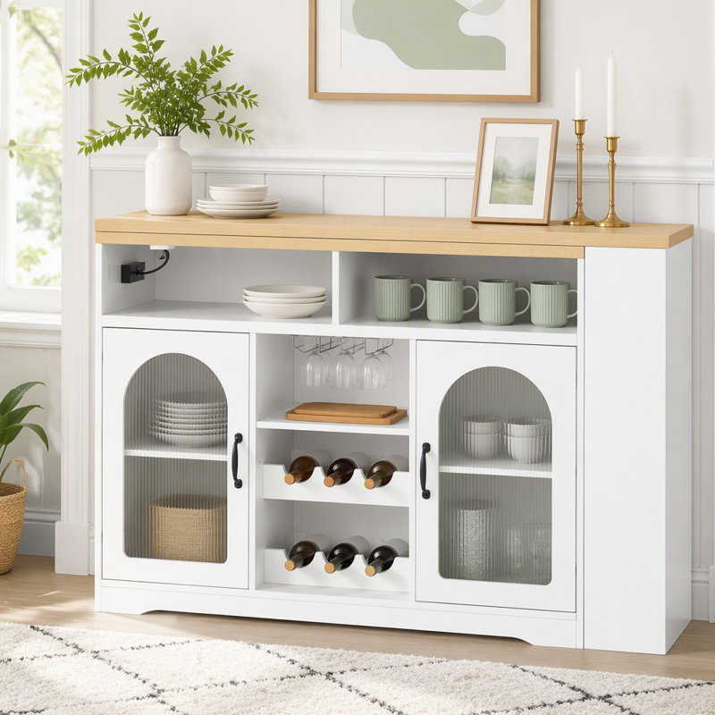 Buffet avec plateau de table extensible et support à vin, table de bar à hauteur de comptoir avec éclairage à DEL de couleur et prise de courant à gauche, armoire à vin mobile sur roulettes