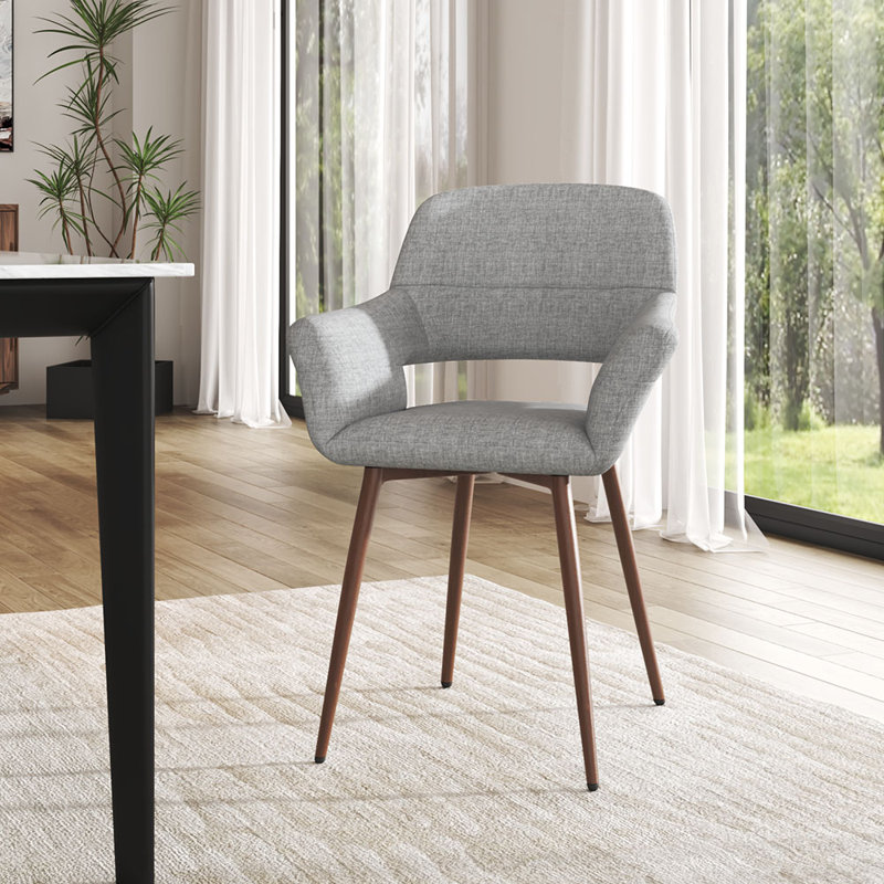 46.5 cm H Armchair