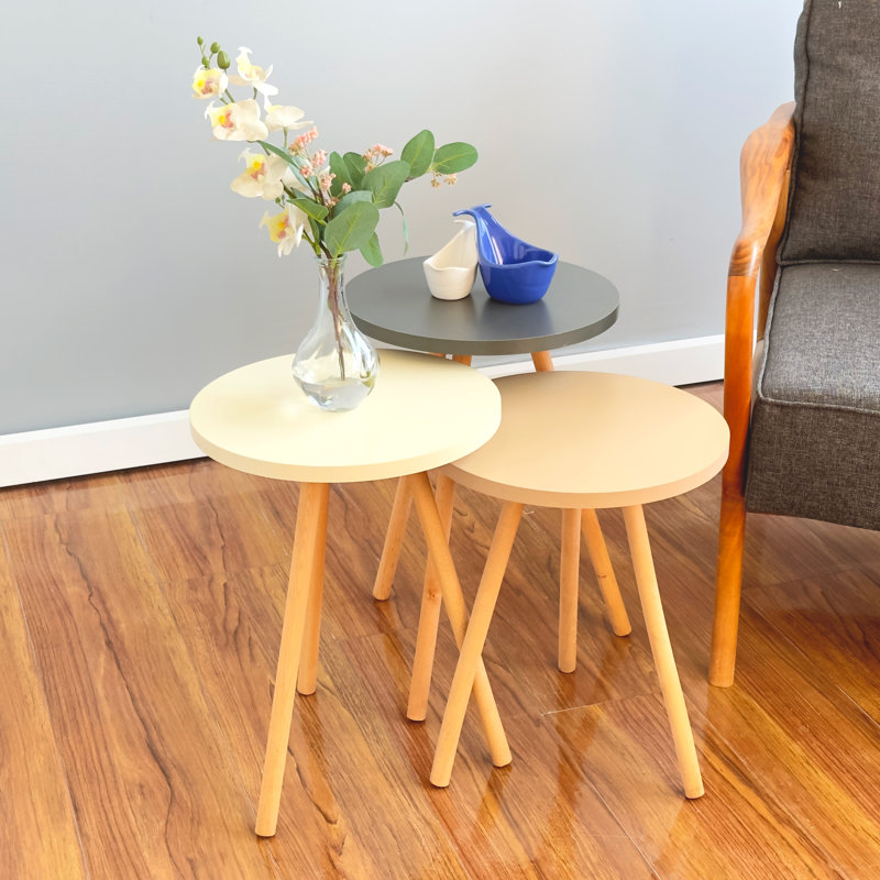 Matos Round Shaped End Table Set