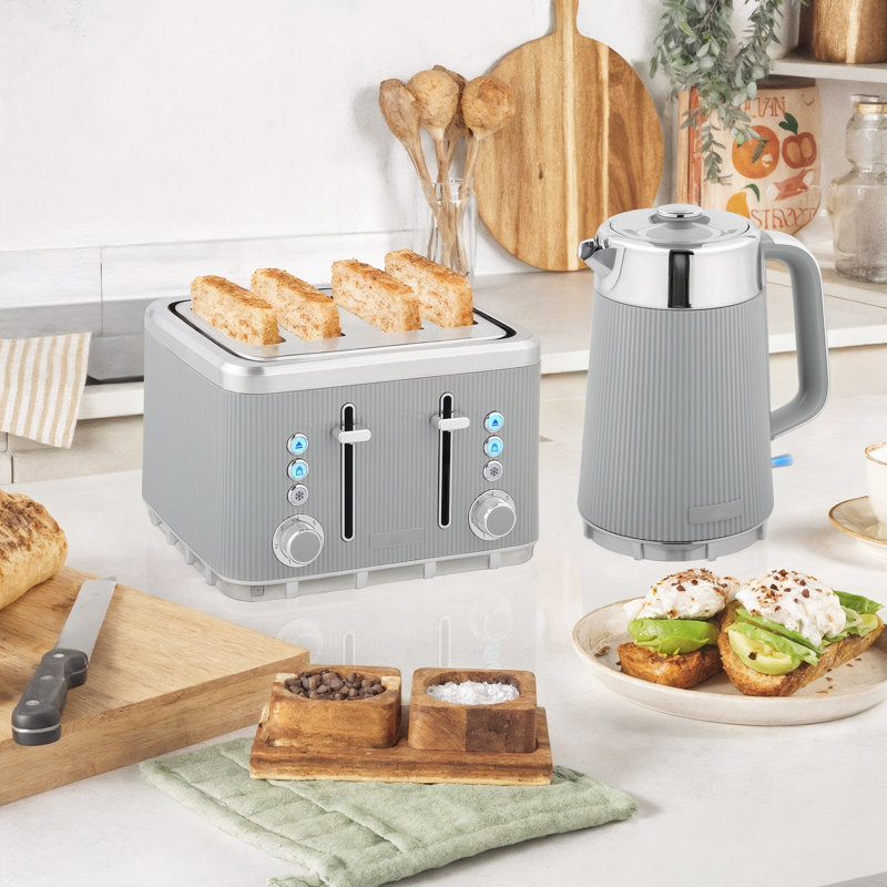Kettle and Toaster Set, Cream