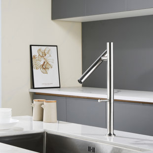 Colour Single-handle Bathroom Faucet with Drain Assembly