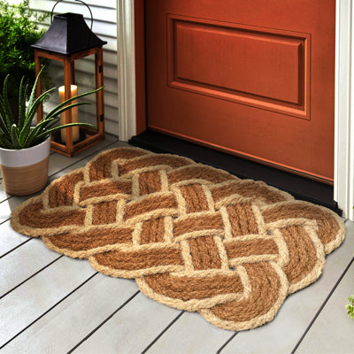 Maeve Classic Coastal Scalloped Basketweave Coir Natural/Bleach Indoor/Outdoor Door Mat