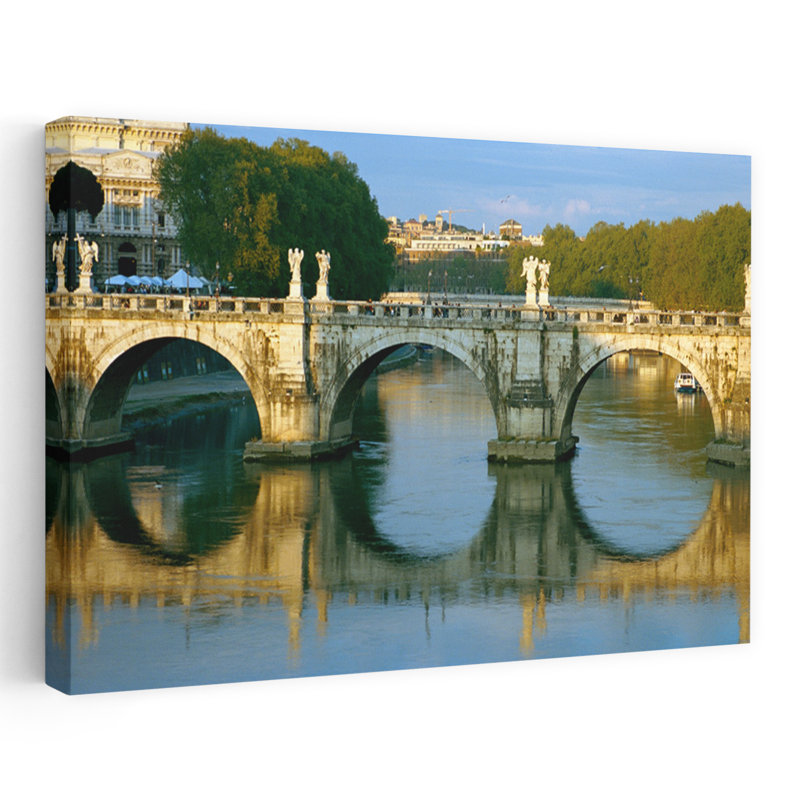 Pont en arche sur une rivière Ponte Sant Angelo, Tibre, Rome, Italie, architecture contemporaine abstraite, art du paysage